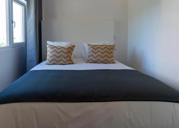 Come Inn Sintra Bed & Breakfast 3*